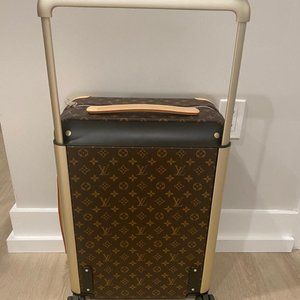 Luis Vuitton Roller Luggage M23203 HORIZON 55